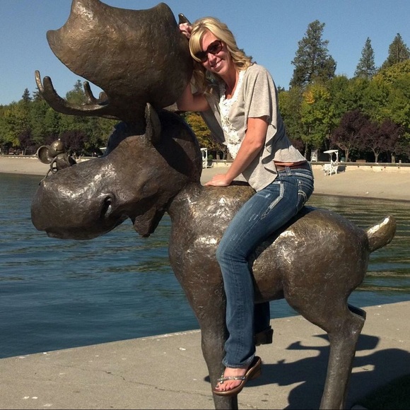 Keep your face always towards the sunshine. - Picture 1 of 1